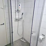 Apartment Cozy 2-bedroom Apartment- 300m To Metro & Shops Helsinki