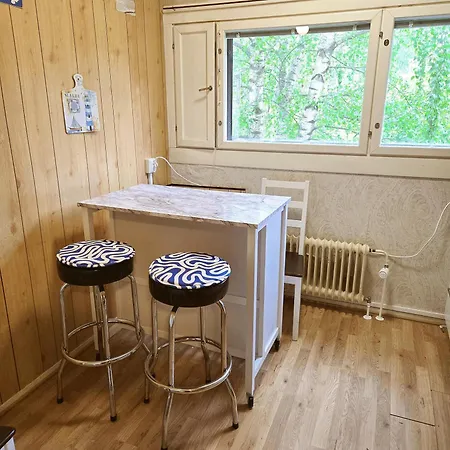 Cozy 2-bedroom Apartment- 300m To Metro & Shops Appartement
