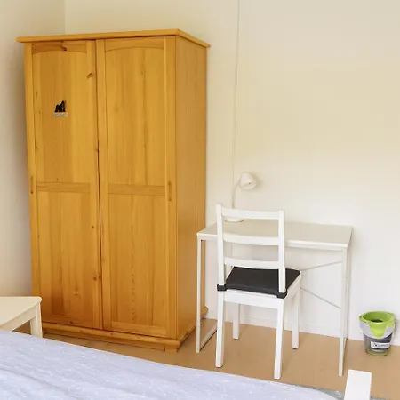 Cozy 2-bedroom Apartment- 300m To Metro & Shops 赫尔辛基