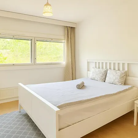 アパート Cozy 2-bedroom Apartment- 300m To Metro & Shops *